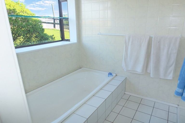 Photo of property in 282 Hickford Road, Foxton, 4891