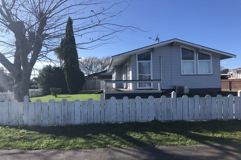 Photo of property in 12 Grange Avenue, Nawton, Hamilton, 3200