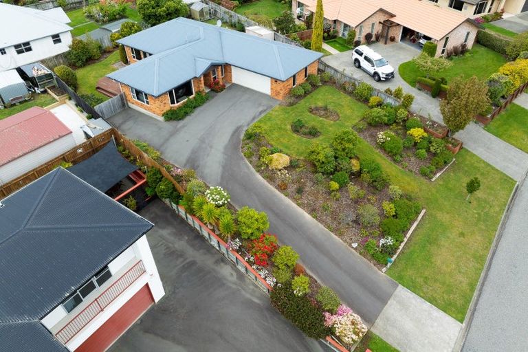 Photo of property in 4 Glentui Place, Waikawa, Picton, 7220