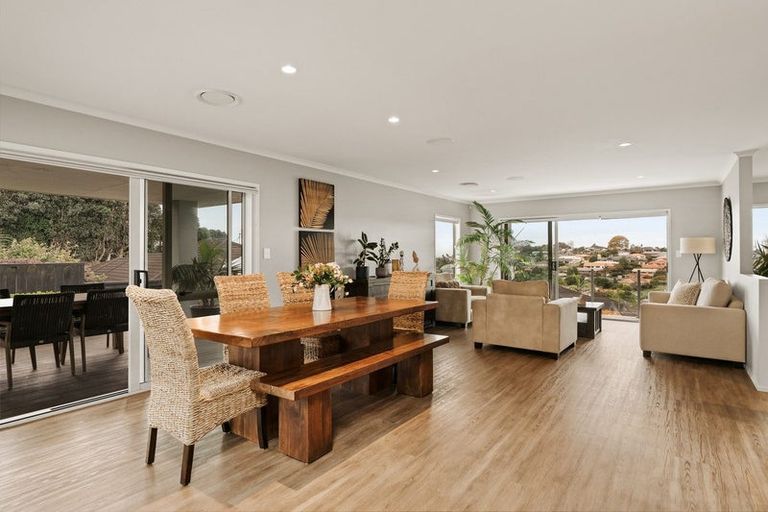 Photo of property in 26 Valley View, Bethlehem, Tauranga, 3110