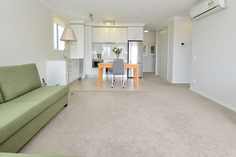 Photo of property in 94 Rewa Rewa Lane, Orewa, 0931