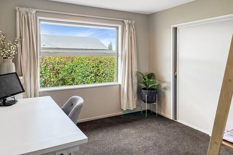 Photo of property in 12 Helmore Street, Rangiora, 7400
