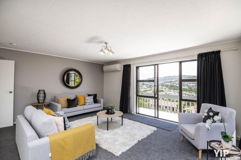 Photo of property in 16 Dominica Crescent, Grenada Village, Wellington, 6037