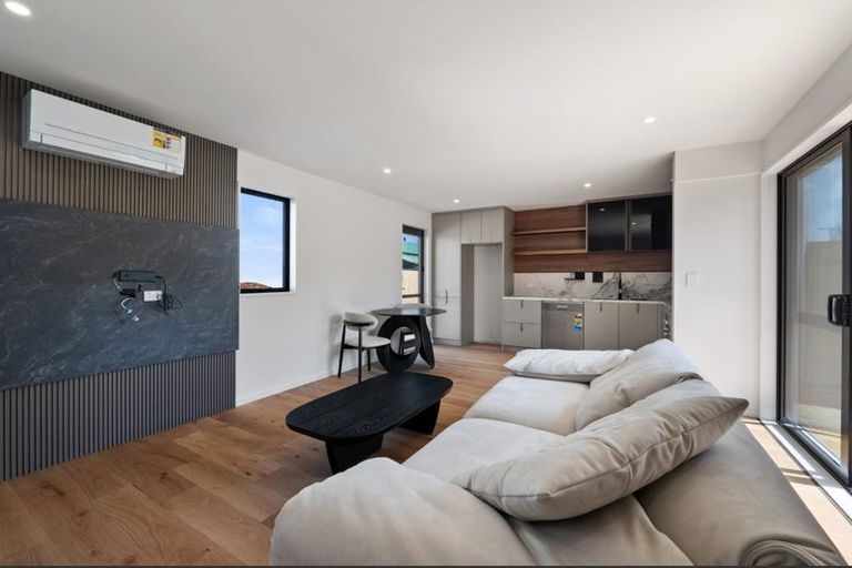 Photo of property in 2/28 Cross Street, Phillipstown, Christchurch, 8011