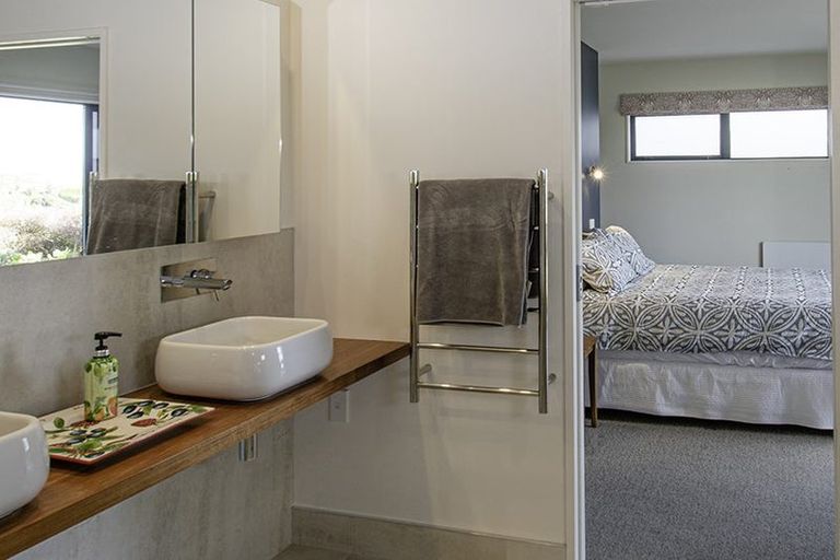 Photo of property in 6 Adele Way, Kaiteriteri, Motueka, 7197