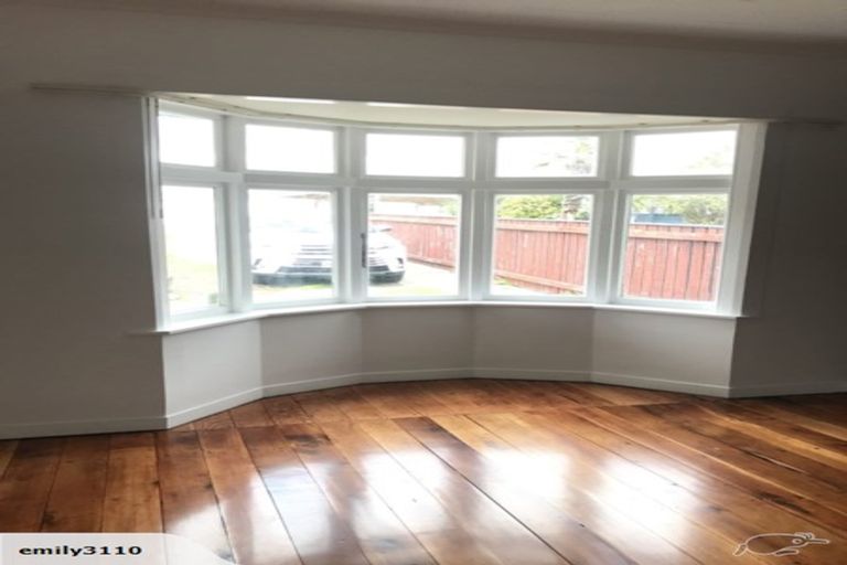 Photo of property in 178 Onepu Road, Lyall Bay, Wellington, 6022