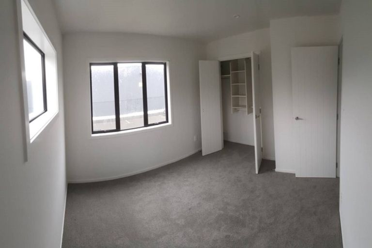 Photo of property in 16/9 Surrey Street, Tawa, Wellington, 5028