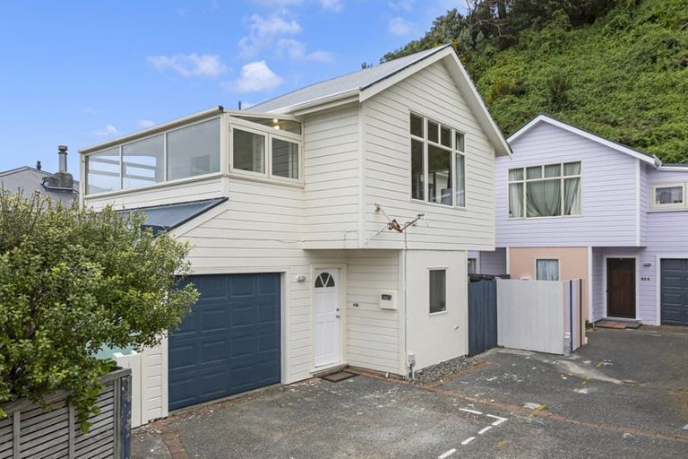 Photo of property in 40b Derwent Street, Island Bay, Wellington, 6023