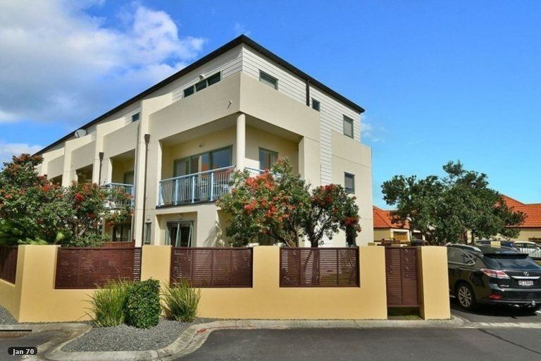 Photo of property in 56 Waterside Crescent, Gulf Harbour, Whangaparaoa, 0930