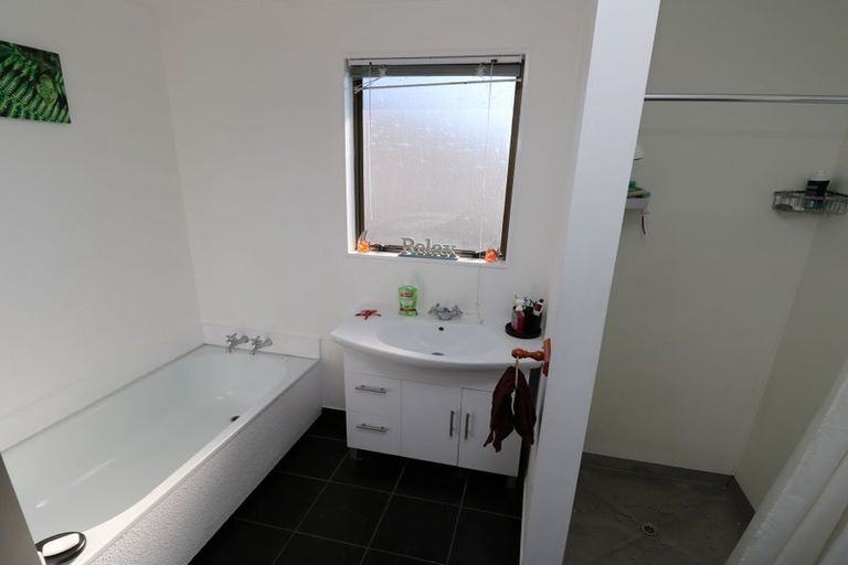 Photo of property in 67 Hartley Street, Foxton Beach, Foxton, 4815