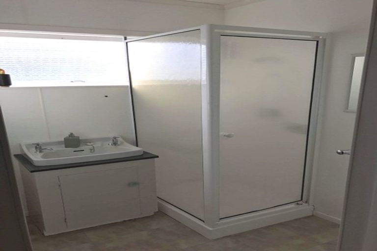 Photo of property in 1/23 Hamblyn Street, Strandon, New Plymouth, 4312