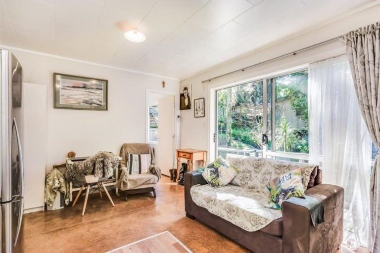 Photo of property in 7 Taraire Street, Ostend, Waiheke Island, 1081