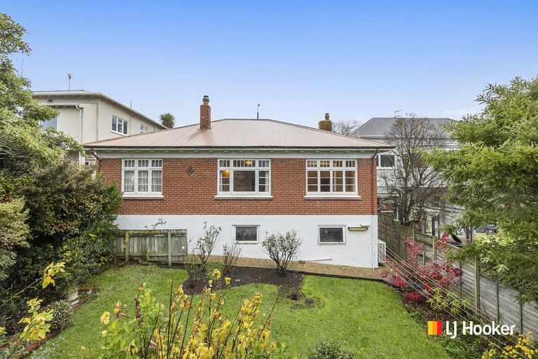 Photo of property in 19 Silverton Street, Andersons Bay, Dunedin, 9013