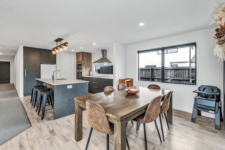 Photo of property in 3 Guyon Street, Marshland, Christchurch, 8083