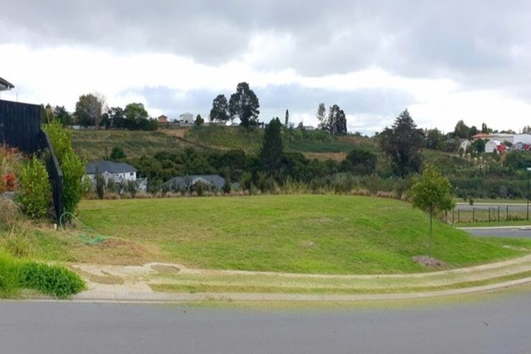 Photo of property in 2 Somerset Place, Stanmore Bay, Whangaparaoa, 0932