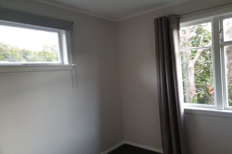 Photo of property in 6 Stephen Street, Tawa, Wellington, 5028