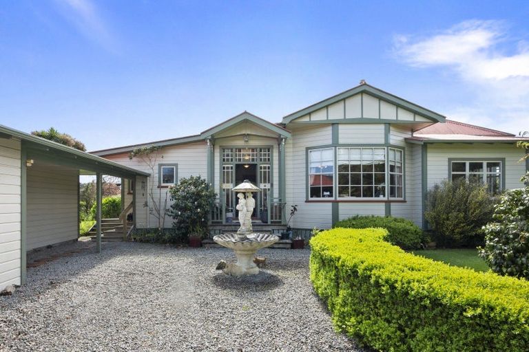 Photo of property in 18 Heatherlea Road West, Levin, 5575
