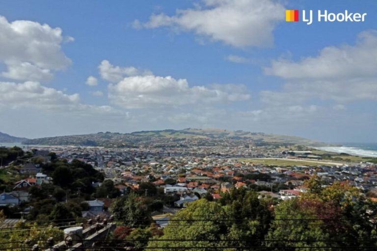 Photo of property in 32 Ravenswood Road, Saint Clair, Dunedin, 9012