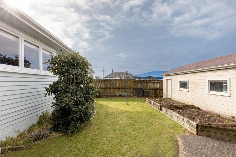 Photo of property in 8a Short Street, Otumoetai, Tauranga, 3110