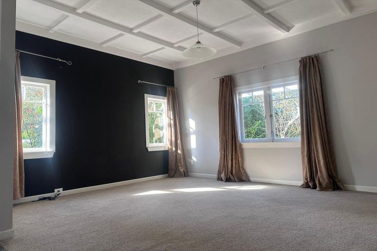 Photo of property in 73 Beach Road, Pahurehure, Papakura, 2113