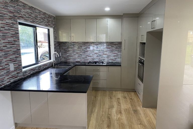 Photo of property in 11a Hill Road, Papatoetoe, Auckland, 2025