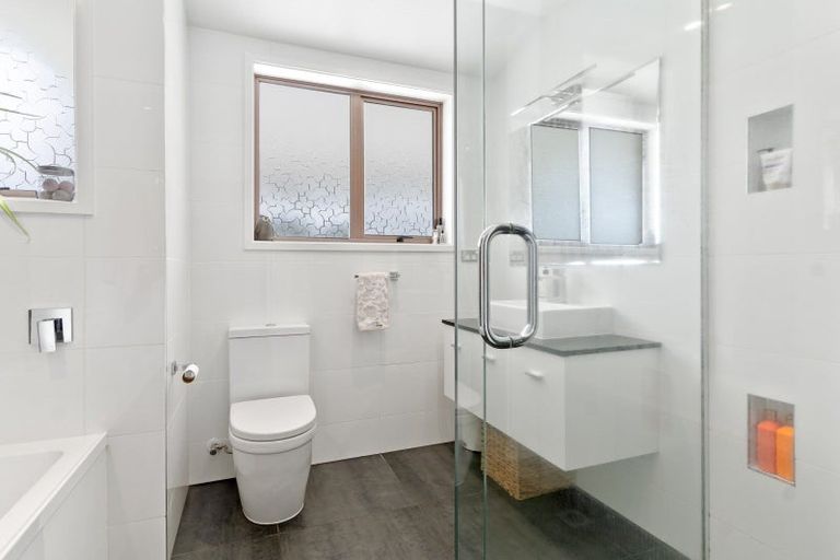 Photo of property in 1 Oak Street, Masterton, 5810