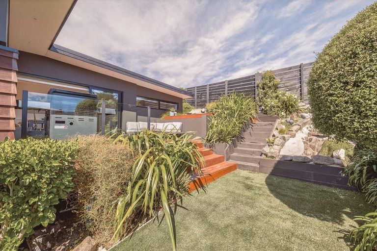 Photo of property in 3 The Terrace, Mount Pleasant, Christchurch, 8081