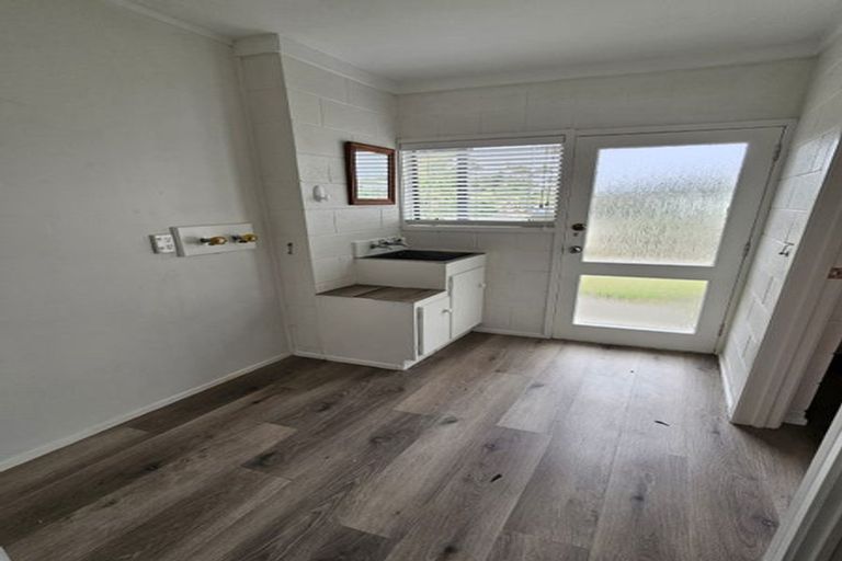 Photo of property in 2/33 Quebec Road, Milford, Auckland, 0620