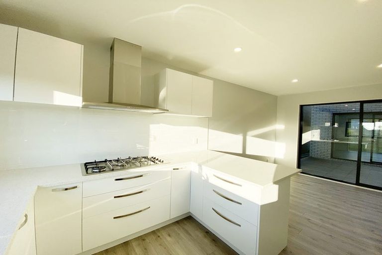 Photo of property in 38 Artemis Way, Flat Bush, Auckland, 2019
