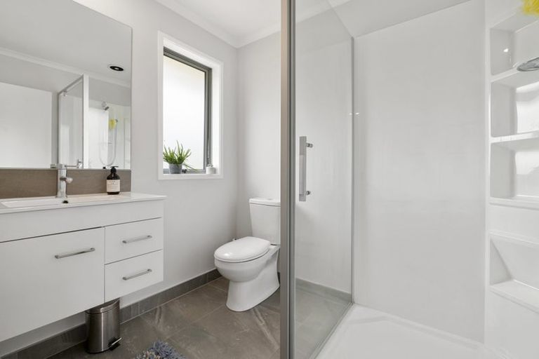 Photo of property in 17 Downer Access Road, Kaukapakapa, 0873