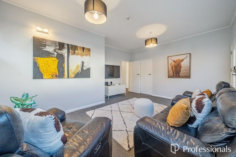 Photo of property in 32 Orr Crescent, Hutt Central, Lower Hutt, 5011