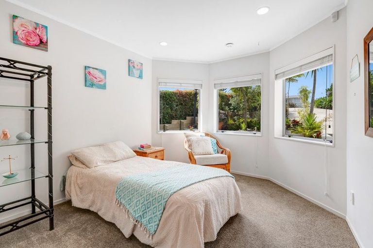 Photo of property in 1326 Whangaparaoa Road, Army Bay, Whangaparaoa, 0930