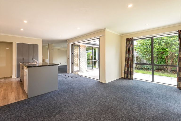 Photo of property in 58 Oakwood Drive, Rangiora, 7400