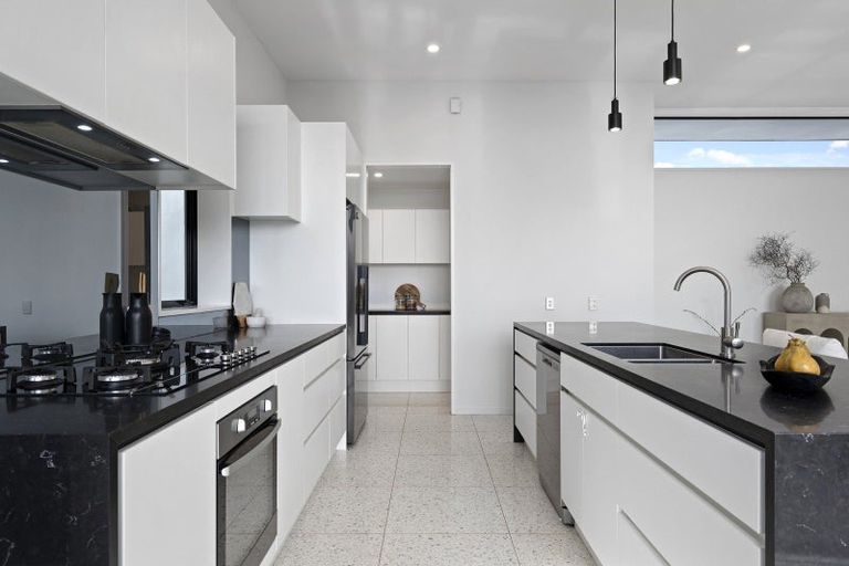 Photo of property in 6 Trecastle Lane, Huntsbury, Christchurch, 8022