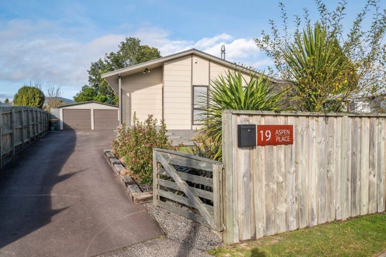 Photo of property in 19 Aspen Place, Owhata, Rotorua, 3010