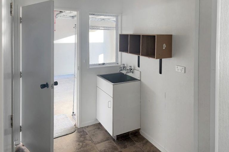 Photo of property in 1/25 Hinton Road, Taradale, Napier, 4112