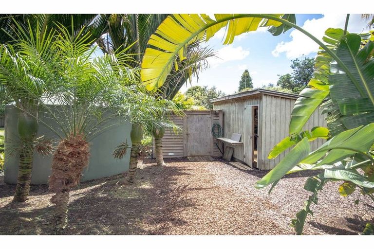 Photo of property in 17 Karaka Drive, Kerikeri, 0230