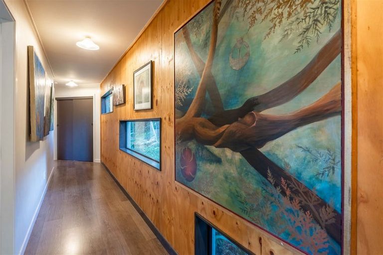 Photo of property in 43 Pehi Kupa Street, Waikanae, 5036