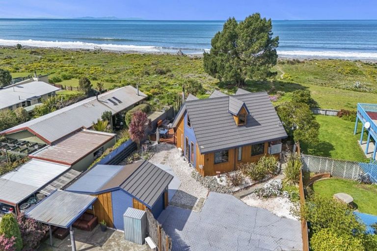 Photo of property in 196 Rarangi Beach Road, Rarangi, Blenheim, 7273