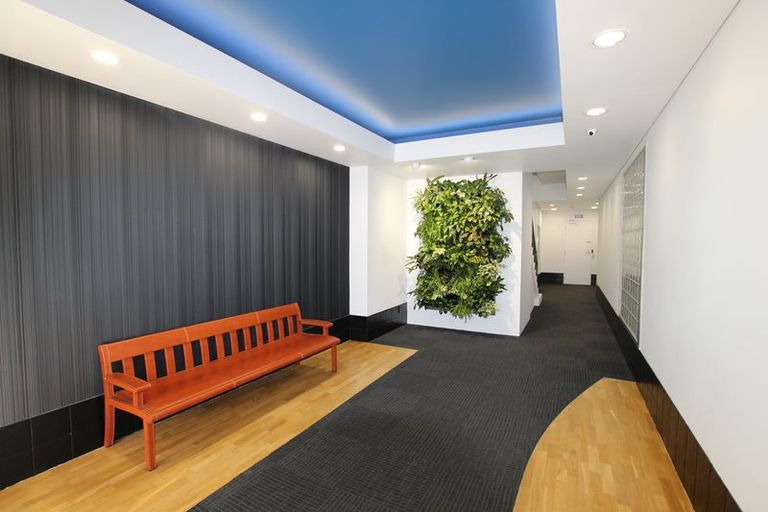 Photo of property in 2/5 Nelson Avenue, Northcote Point, Auckland, 0627