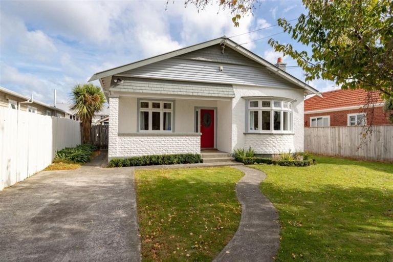Photo of property in 16 Rodney Street, Waiwhetu, Lower Hutt, 5010