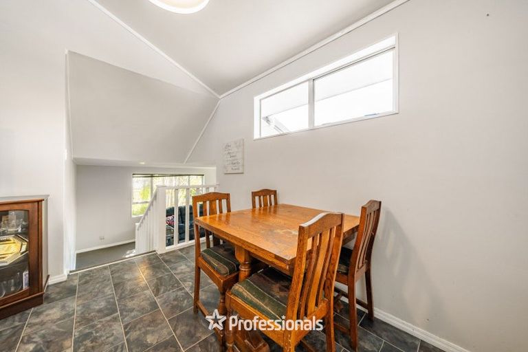 Photo of property in 118 Holborn Drive, Stokes Valley, Lower Hutt, 5019