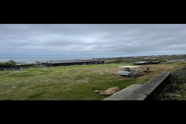 Photo of property in 1/28 Maffeys Road, Mount Pleasant, Christchurch, 8081