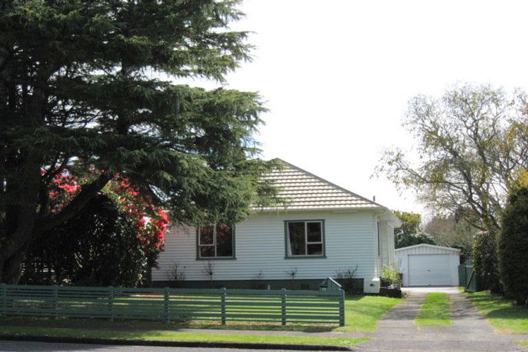 Photo of property in 32 Pembroke Road, Stratford, 4332