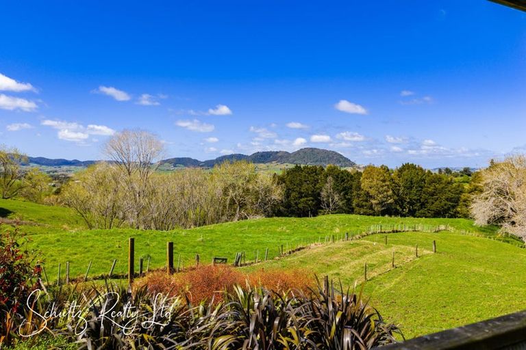 Photo of property in 32 Nikau Lane, Maungaturoto, 0520
