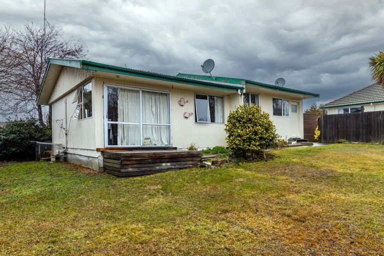Photo of property in 13 Aorangi Crescent, Lake Tekapo, 7999