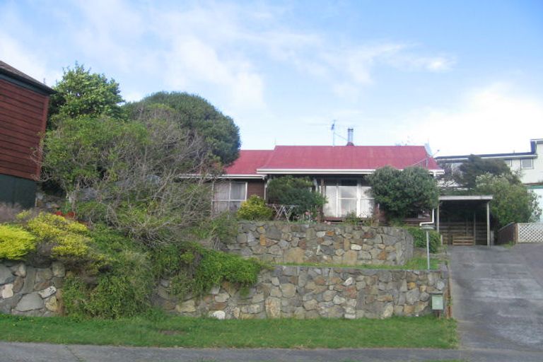 Photo of property in 5 Beauly Grove, Papakowhai, Porirua, 5024
