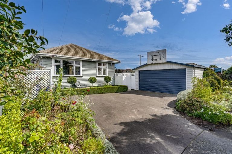 Photo of property in 1/27 Sledmere Street, Burnside, Christchurch, 8053