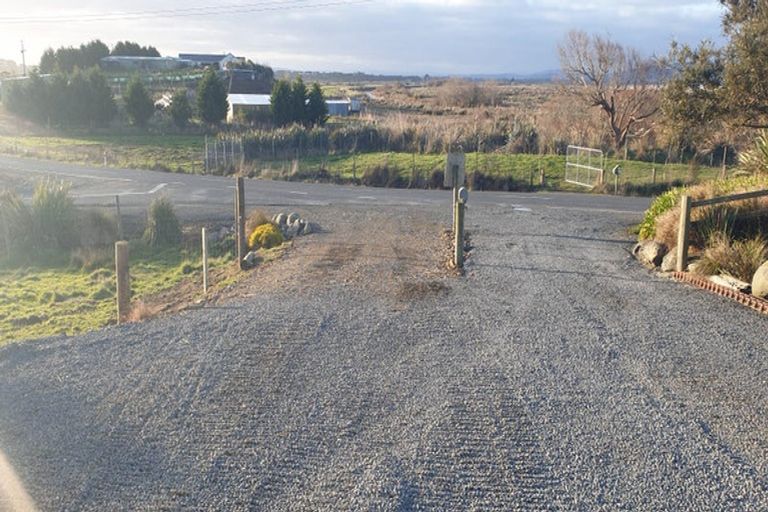 Photo of property in 1210 Kaka Point Road, Kaka Point, 9271