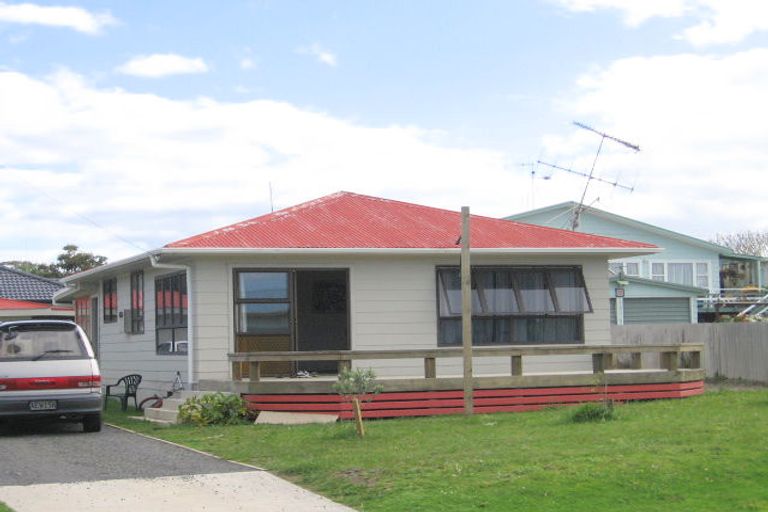 Photo of property in 19 Roretana Drive, Athenree, Katikati, 3177